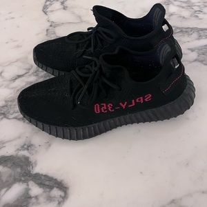 Yeezy Boost 350 V2 'Bred' | sz 9